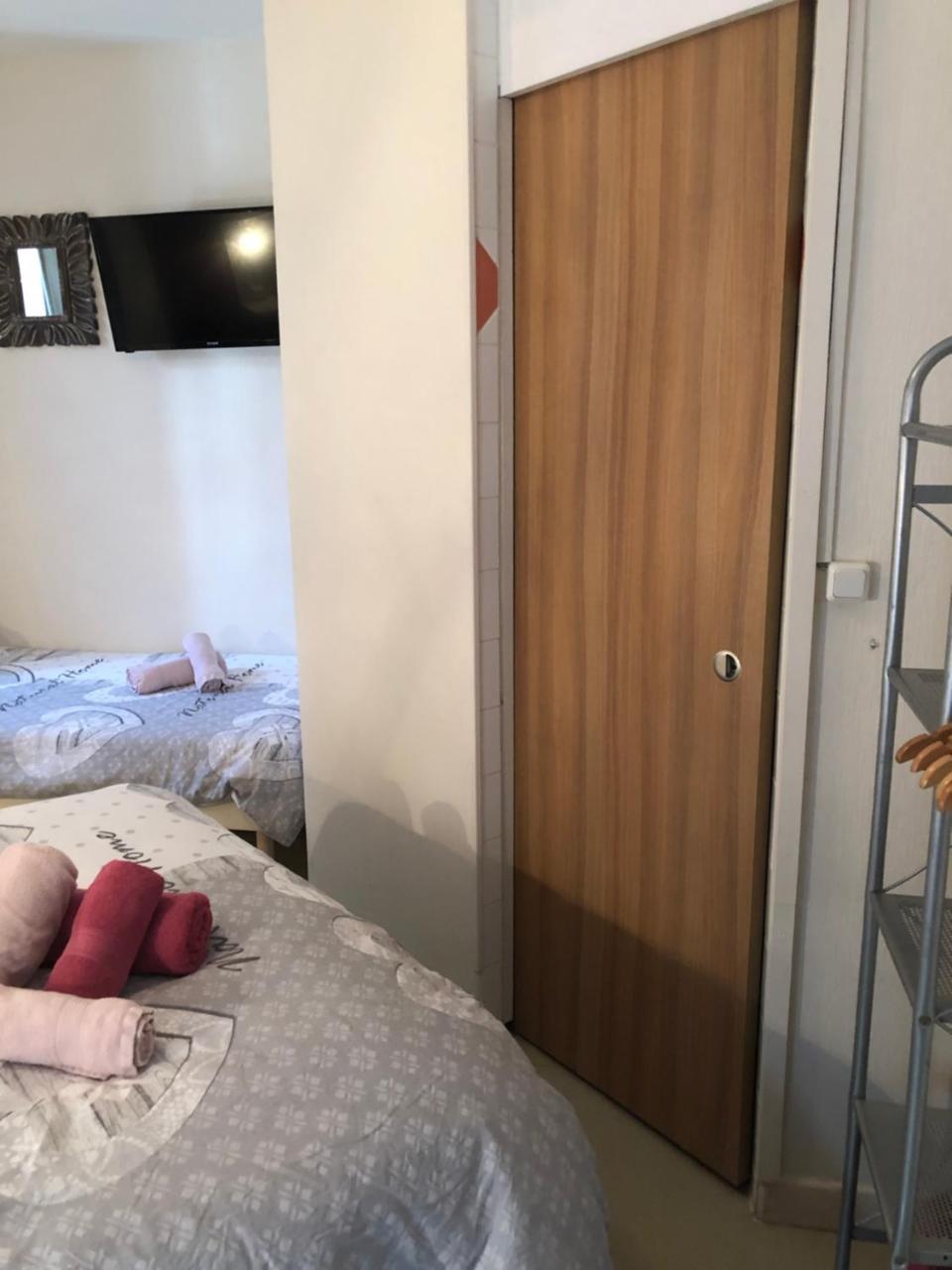 德斯公寓酒店 洛特河畔的维伦纽夫 外观 照片